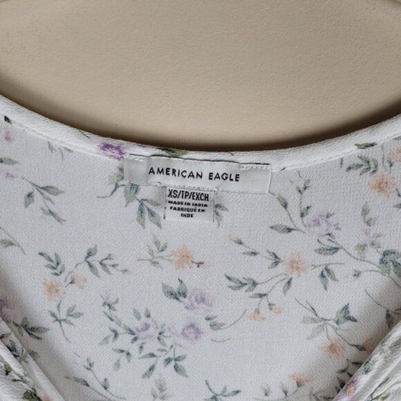 American Eagle Outfitters Floral Tiered Viscose Blouse Short Sleeve White XS - Picture 11 of 12